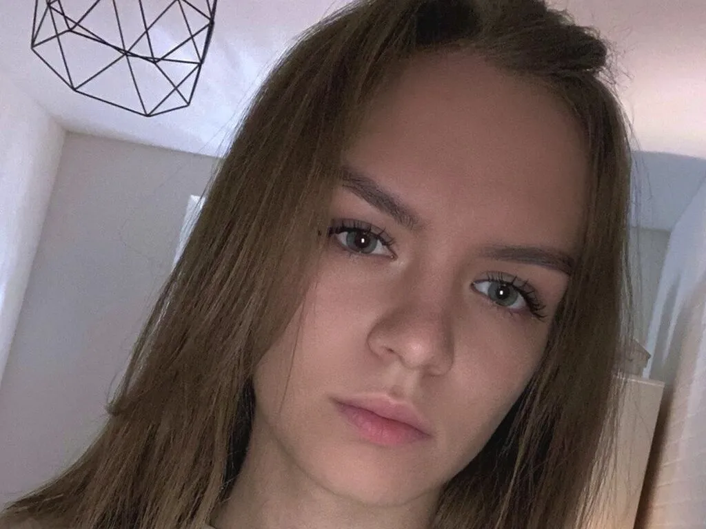 KathyWarren — Smart men with a good sense of humor turn me on