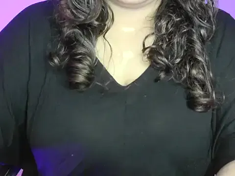 _Ameera_ — show clit to uh my villan