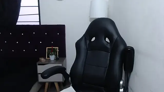 _Scarlett_Sweet — masturbate  squirts