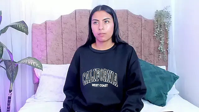 Abbie_thomson_ on StripChat 