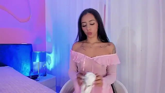 Alaia_Manson on StripChat 