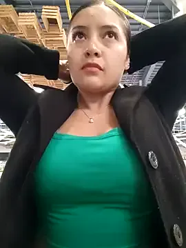 alana_69 on StripChat 