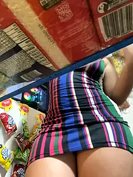 AlanaRouss on StripChat 