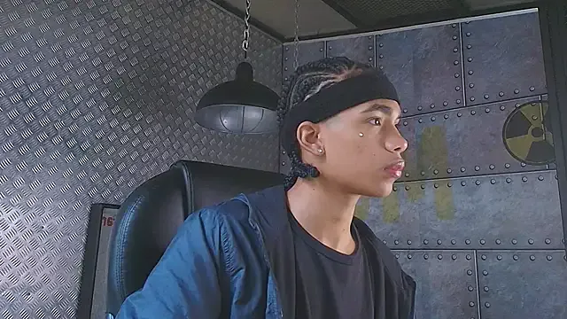 AlanCutee on StripChat 