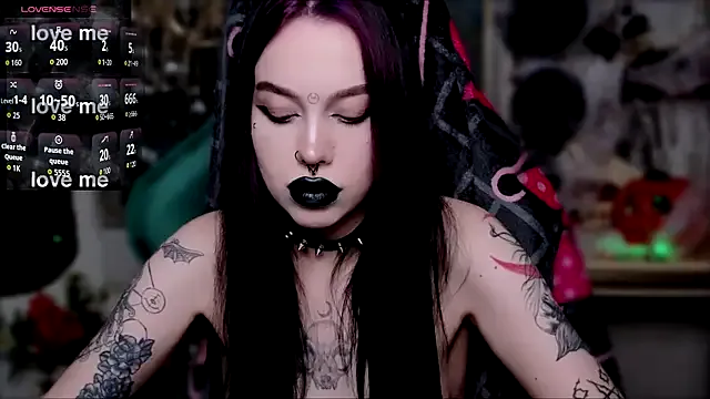 alexx_succubus — Wax Play (boobs, belly)