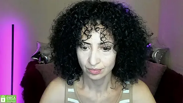 Arianasweety23 on StripChat 