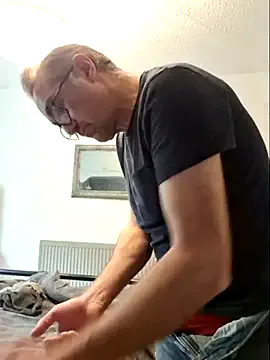 bibananaman on StripChat 