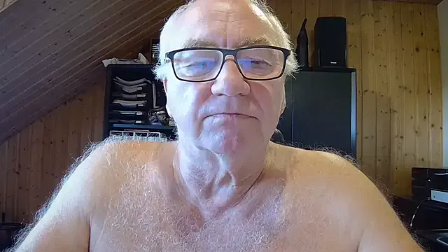 biggandybig on StripChat 