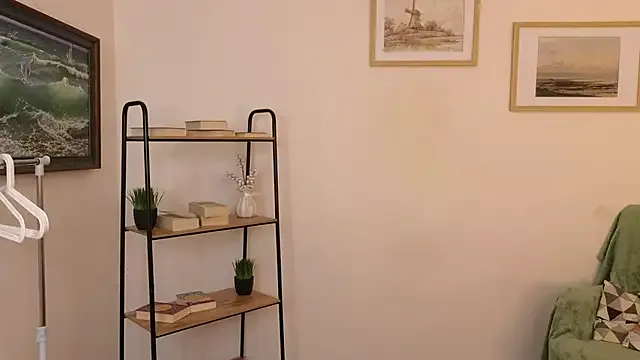 Bonnie_Nunez — flash boobs + pinch nipples