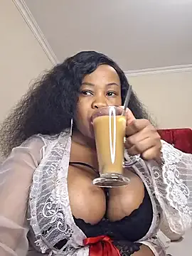 BoobQueenxx — NAKED & SQUIRT  