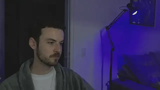 Breezee_ on StripChat 