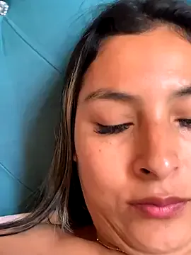 Cami_Leon2 — Totally naked