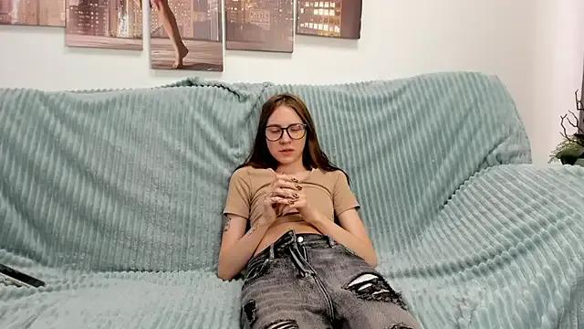 Cheeky_Kellyy on StripChat 