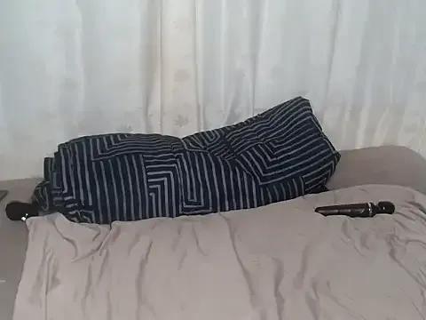 Cuddle_Bear on StripChat 