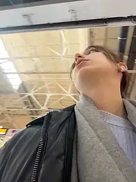 DollyTall on StripChat 