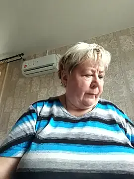 EffectFiona on StripChat 