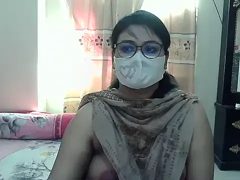 Elena_cruz5 on StripChat 