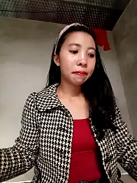 emaame68 on StripChat 