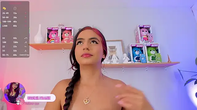 emily_bank — Ride Dldo In Squats