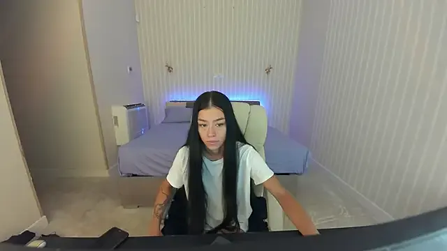 FataleNellie on StripChat 