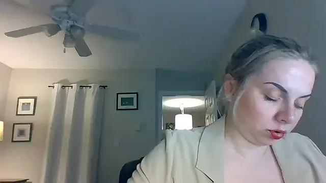 HappyIva — Keep me smiling and satisfy