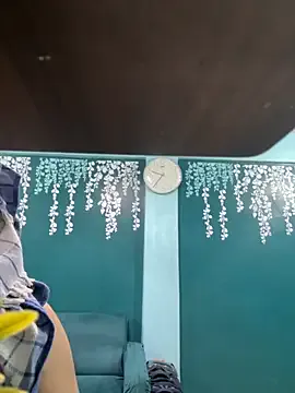 heenashai on StripChat 