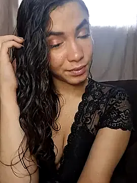 HelenHoltz on StripChat 