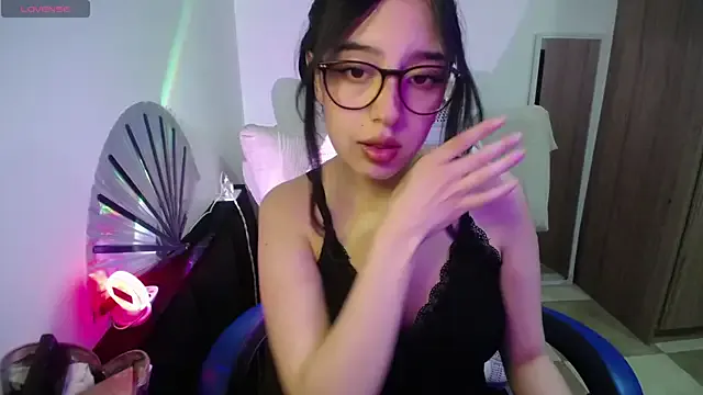 immisssilver on StripChat 