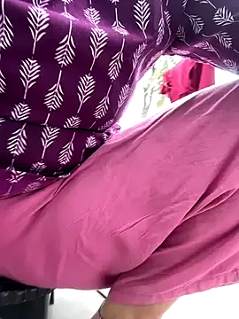 Ishikaranaa on StripChat 