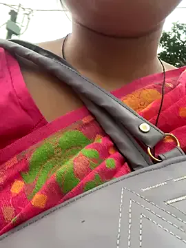 Ishikaranaa on StripChat 