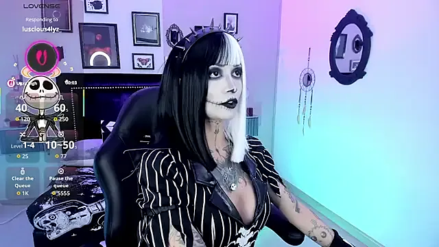 IsisRaichuu_ on StripChat 