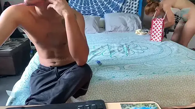 isissun03 on StripChat 