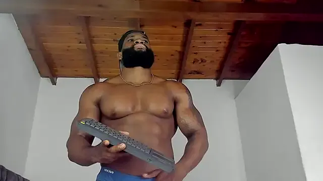 james_musclebbc on StripChat