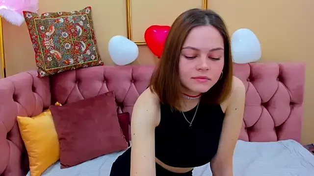 Kelly_Cuutie on StripChat 