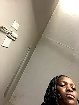 Kinkyy_ on StripChat 