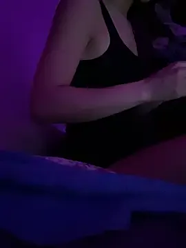 kittyprettybby on StripChat 