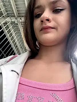 KittyQueeny on StripChat 