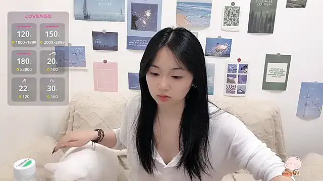 LiLiYbaby on StripChat 