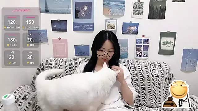 LiLiYbaby on StripChat 