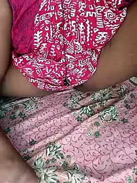 Lily_Rosy on StripChat