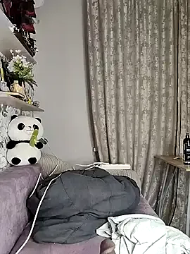 Lola_Hale on StripChat 