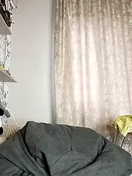 Lola_Hale on StripChat 