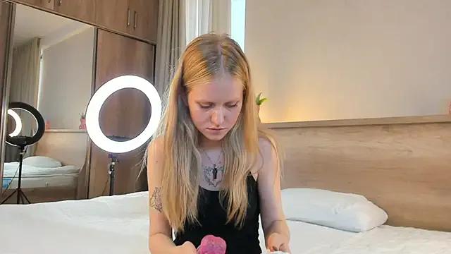 LolySun on StripChat
