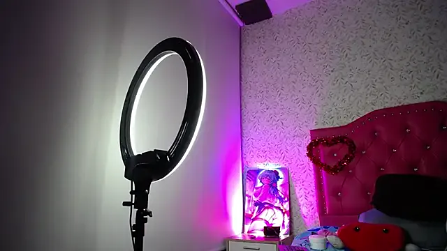 luly_pink on StripChat 