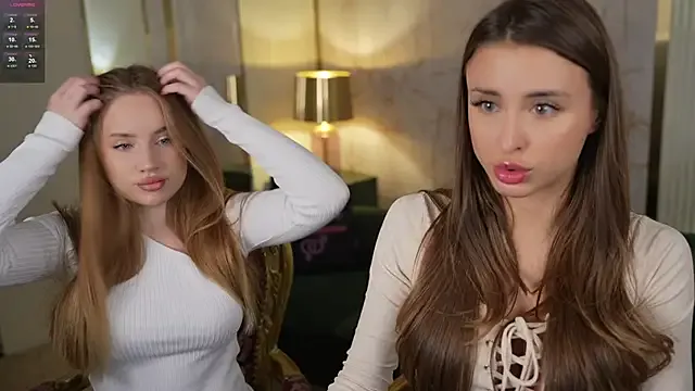 Luna_secretgirl on StripChat