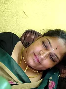 madavi123 on StripChat