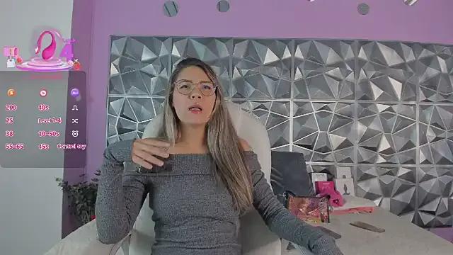 maddie_rosse_ on StripChat 