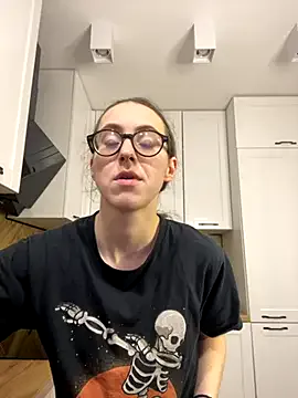 MartiniiSelenna — Fingering  pussy  (making it creamy )