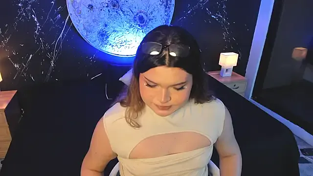 Maxxxine1 on StripChat 