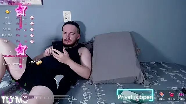 mikienn on StripChat 